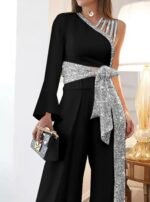 ⁦جمبسوت بكتف واحد بتصميم لامع وبنطلون بقصة واسعة⁩ - الصورة ⁦2⁩