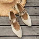 باليرينا أنيقة بخطوط عصرية